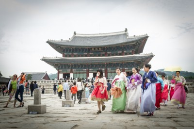 One of our tour groups at Gyeongbok Palace wearing traditional Korean clothes known as Hanbok in Korean